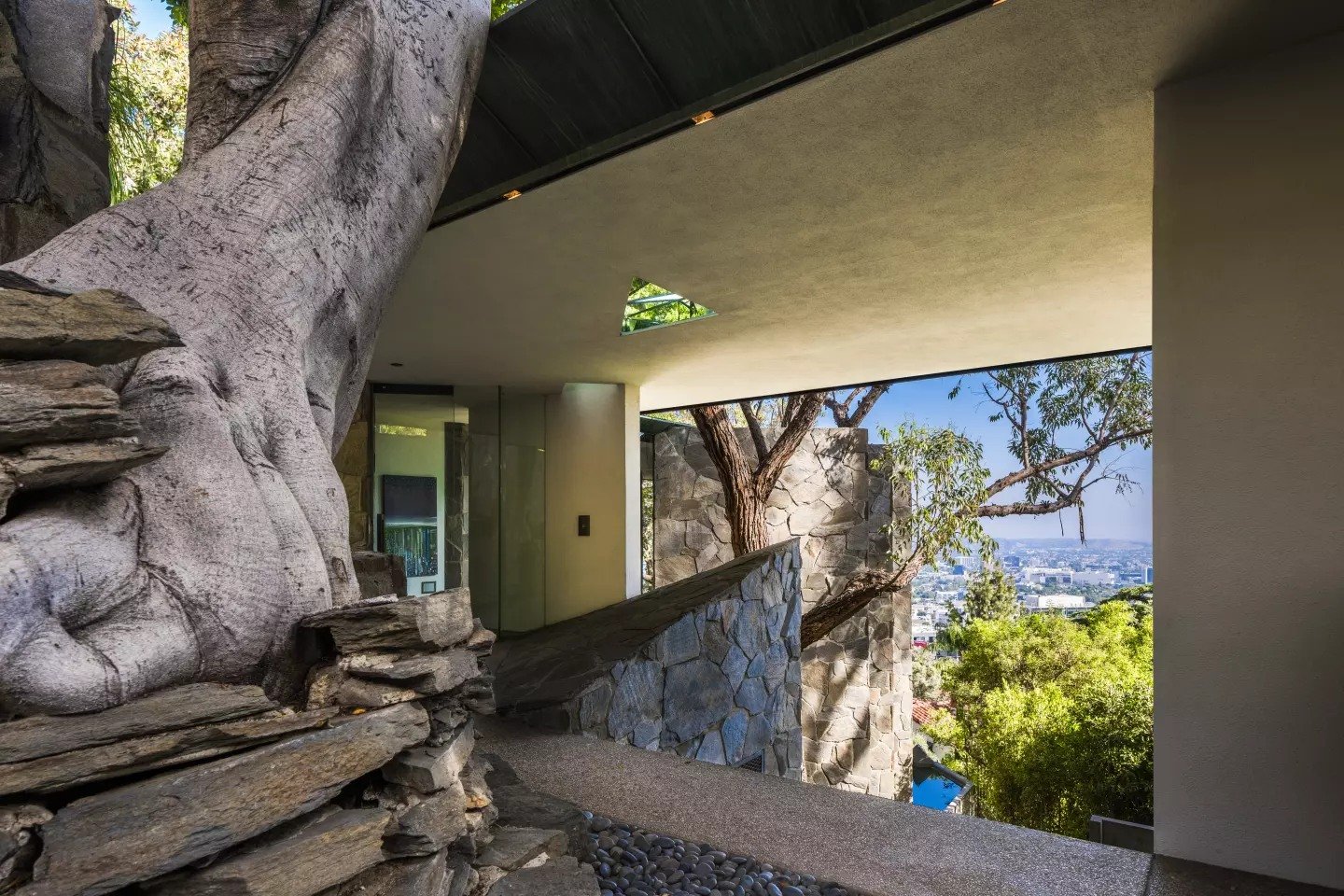 John lautner’s wolff house sold for $11 million in hollywood hills
