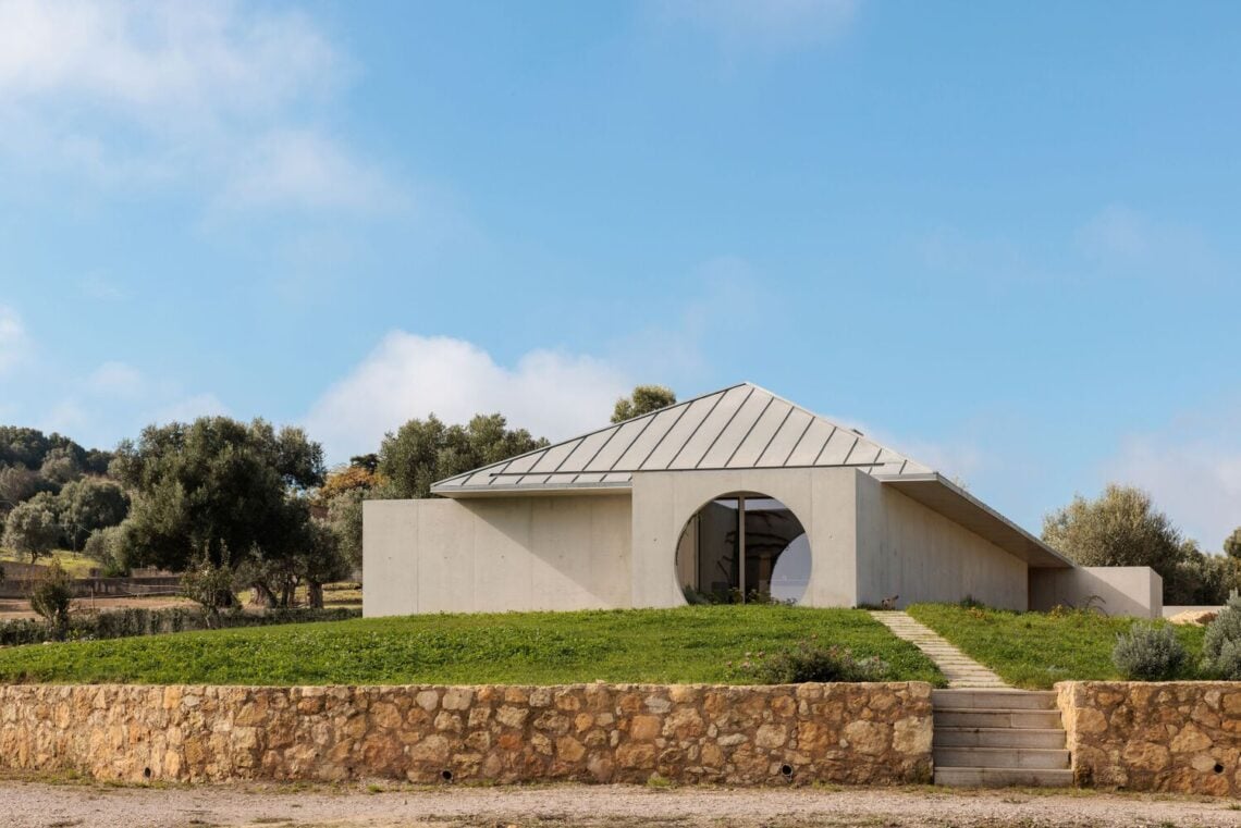 House in serra do louro / cimbre