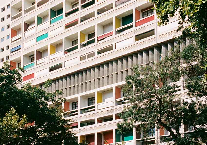 Early brutalist architecture: unité d'habitation, marseille, france - designed by le corbusier, completed in 1952. - © gili merin