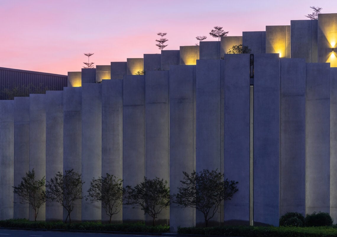 Huy hoang lock factory / baumschlager eberle architekten