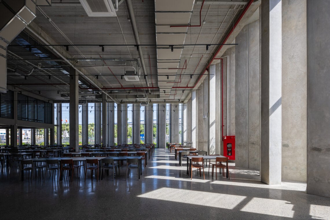 Huy hoang lock factory / baumschlager eberle architekten