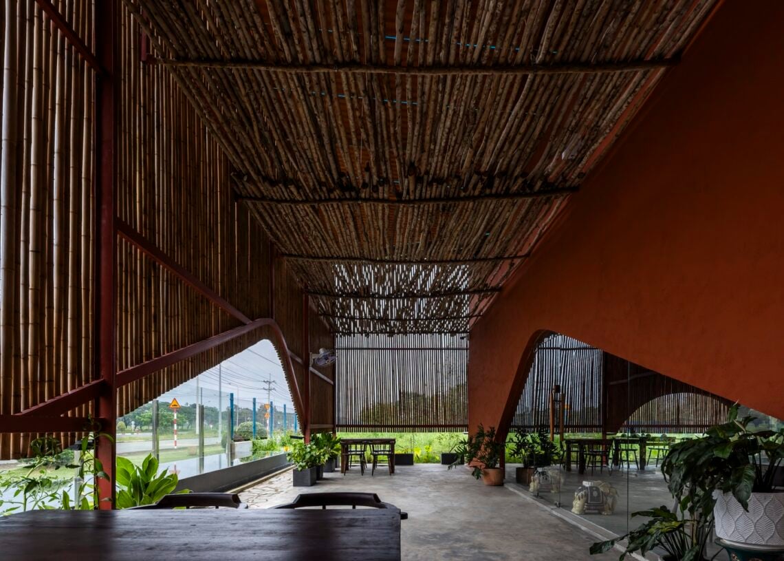 Nhà tú garden restaurant / long nguyen design