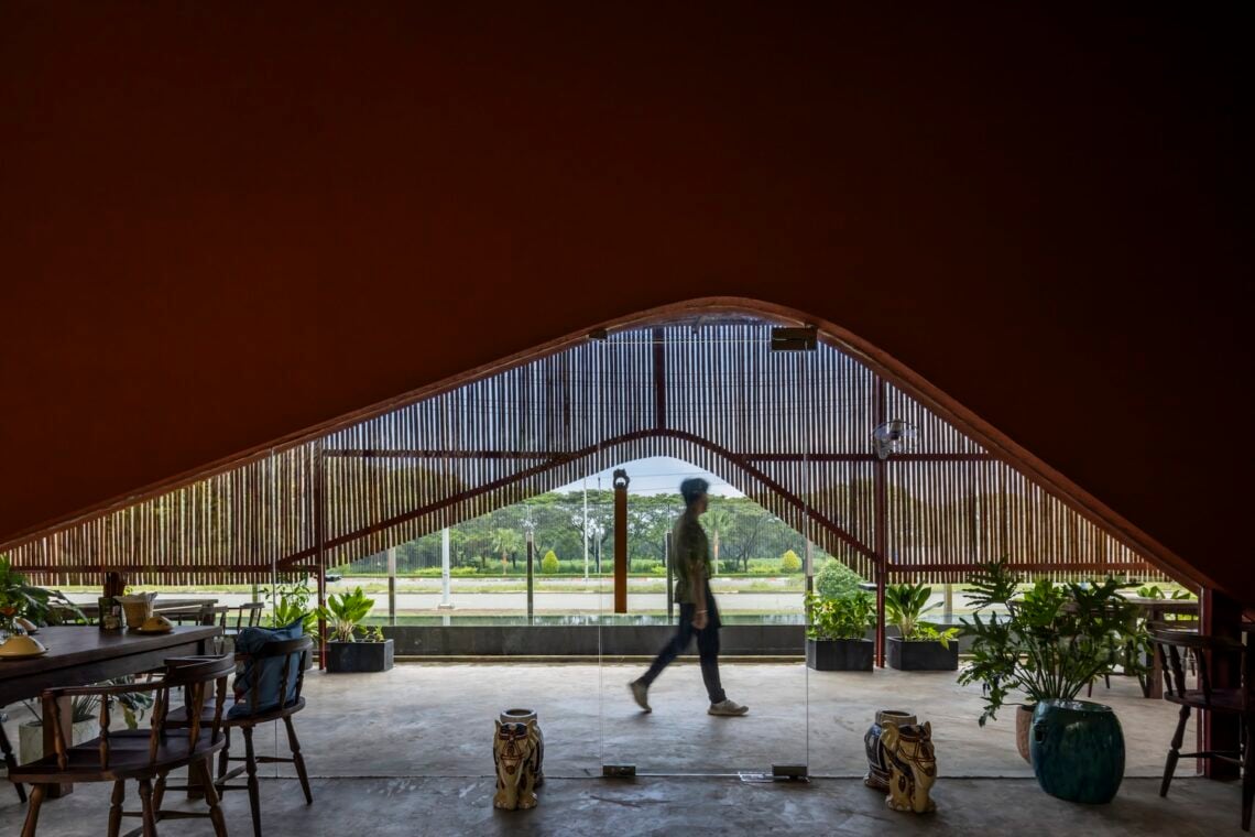 Nhà tú garden restaurant / long nguyen design